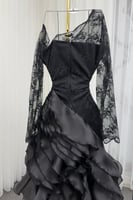 فستان سهره بأكمام طويلة