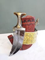 جنبيه صنعاني شبيه الزراف