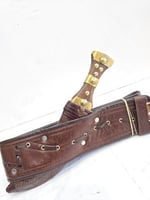 سكين ملبس جلد