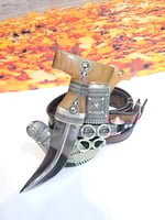 خنجر شبيه الزراف