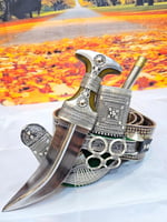 خنجر شبيه الزراف