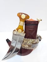 مشرقي وتر شبيه الزراف