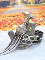 خنجر وتر شبيه الزراف مصفح