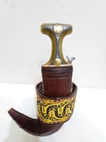 جنبيه صنعاني شبيه الزراف