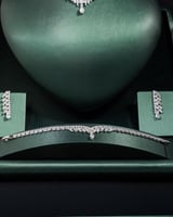 طقم لإطلالتك في المناسبات يجذب الأنظار اليك