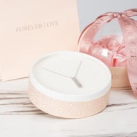 تعليقه فضيه بفصوص كريستال ملفته