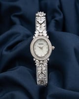 ساعة السهرات بتصميم مبتكر