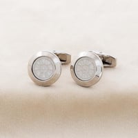 يتميز الكبك بتصميم دائري بسيط بزخارف محفوره عليه ل...