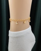 خلخال يعكس الفخامة بأسلوب عصري يتناسب مع مختلف الإ...