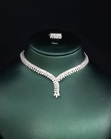 مناسباتك في المساء تحتاج الى اكسسوار مميز يبرز جما...