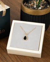 تعليقة نسائية تضمن لكِ إطلالة ساحرة