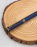 قلم ليس مجرد أداة كتابة… بل امتداد لشخصيتك.