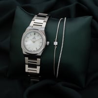 طقم ساعة وإسواره أنيق باللون الفضي