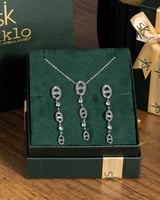 طقم استيل فاخر يعكس الأناقة العصرية