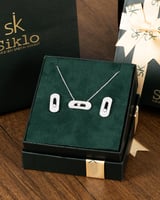 طقم بتصميم ناعم متفرد