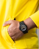 ساعة ستيل باللون الاسود