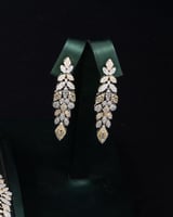 الطقم الفاخر والفصوص الزركون دقة الماس باللون الفض...