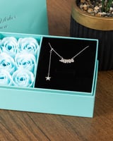 أشرقي كنجمة في سماء الأناقة مع هذه التعليقة