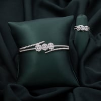 طقم اسوارة وخاتم باللون الفضي