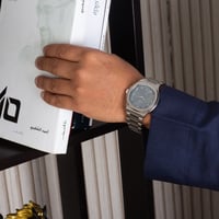 ساعة رجالية باللون الفضي ميناء رصاصي