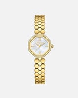 تفاصيلها الدقيقة وانسجام خطوطها يمنحانك حضورًا لاف...