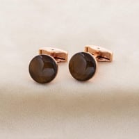 إضافتك لكبك مميز في إطلالتك يجمل حضورك