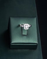 لتكوني رمزًا للفخامة والتألق في كل لحظة.