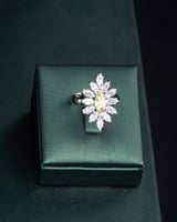 طقم فصوص بياجيت المميزه باللون الفضي