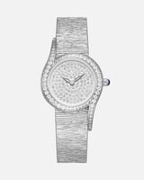 ساعة تمنحك مظهرًا أنثويًا جذّابًا