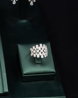 الطقم الفاخر والفصوص الزركون دقة الماس باللون الفض...