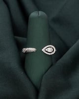 خاتم من أحجاراً المتعددة الأوجه ومتعدد المقاس تشع...