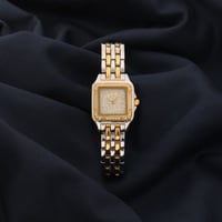 ساعة نسائية باللونين الذهبي والفضي