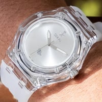 ساعة ربل باللون الابيض