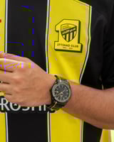 ساعة رجالية استيل باللونين الاسود والذهبي