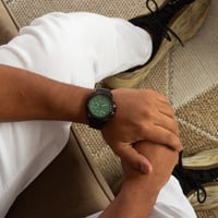 ساعة رجالية استيل باللون الاسود ميناء اخضر