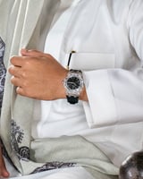 ساعة ربل عربي باللون الأسود ميناء أسود