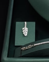 طقم نسائي ناعم زركون فريد بلون فضي