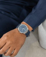 رسمية تجملك جلد كحلي