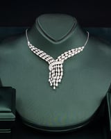 طقم نسائي زركون تناغم فاخر باللون الفضي