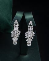 طقم لإطلالتك في المناسبات يجذب الأنظار اليك