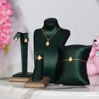 طقم بناتي 4 قطع بتصميم أنيق يمنح إطلالت طفلتك تفرد...