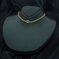 شوكر نسائي باللون الذهبي