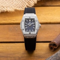 ساعة نسائية ربل فصوص بياجيت باللون الفضي