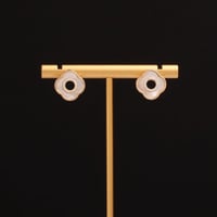 حلق نسائي تصميم من وحي وجمال الطبيعه