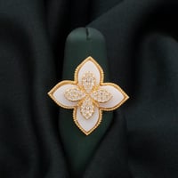 خاتم نسائي تصميم شعاع الجمال من وحي الطبيعه FS