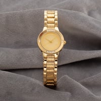 ساعة نسائية حصريه بتصميم الجنيهات للميناء الداخلي