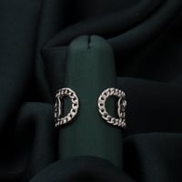 خاتم ياخذك في عالم الجمال