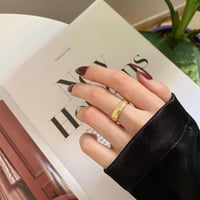 خاتم نسائي تصميم من وحي الطبيعه