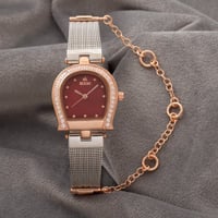 ساعة نسائية باللونين الفضي والنحاسي