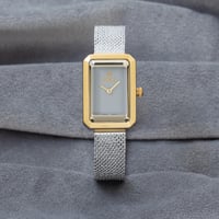 ساعة نسائية حصير استيل باللون الذهبي والفضي ميناء...